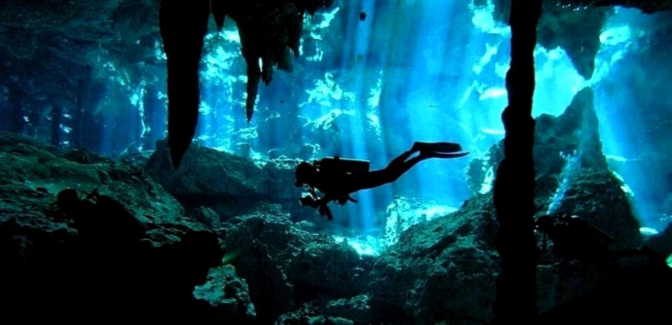 Cenotes Dos Ojos en Tulum