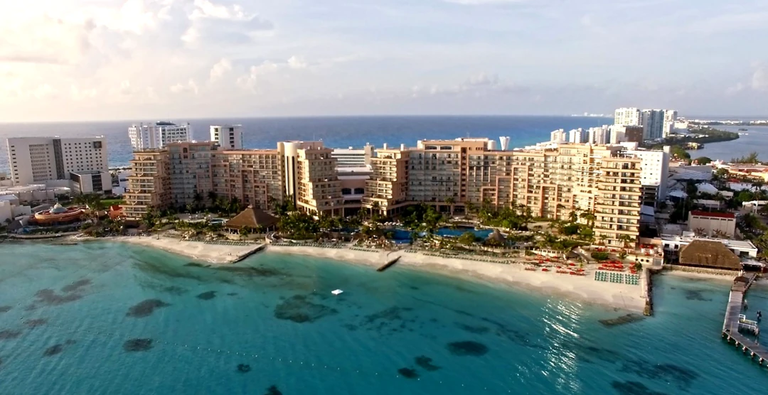 Fiesta Americana Grand Coral Beach