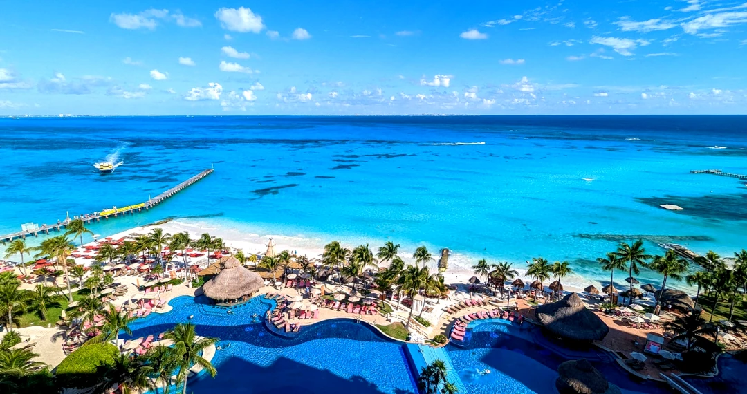 Fiesta Americana Grand Coral Beach