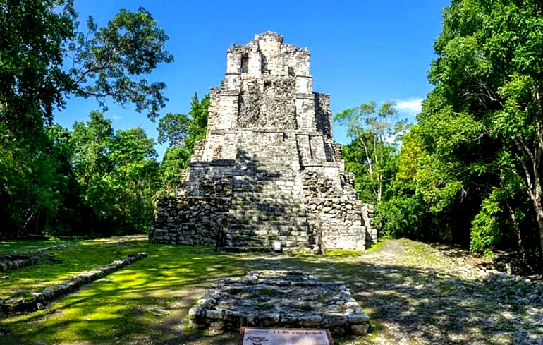 Zona Arqueológica Muyil
