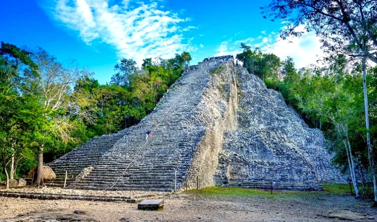 Ruinas de Cobá (Zona Arqueológica)
